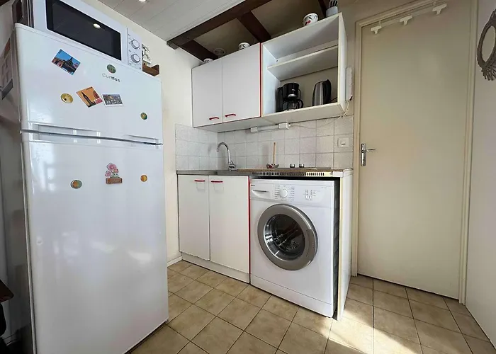 Cosy 2 Pieces A 600m De La A - Fr-1-246a-141 *